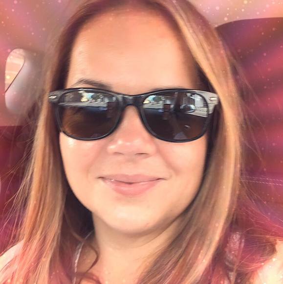 Meet your Posher, Reka - Picture 1 of 1